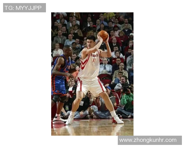 姚明鞋子图揭秘:从篮球场到时尚潮流的完美结合与影响力分析 姚明鞋子图揭秘:从篮球场到时尚潮流的完美结合与影响力分析