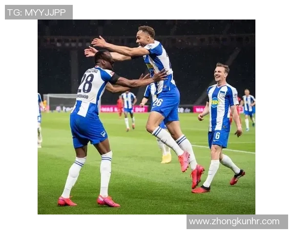 柏林赫塔主场受挫，遭遇门兴格拉德巴赫逆转胜