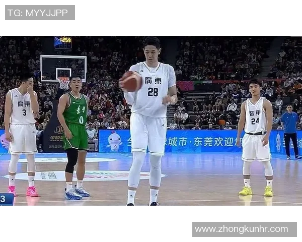 深圳马可波罗球员林秋禾成为CBA历史第二位三双王！