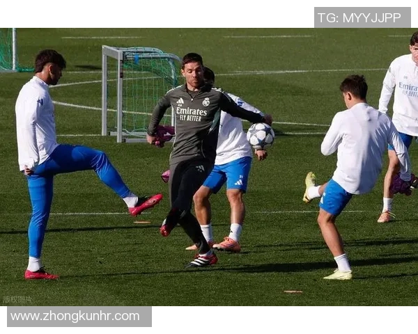 皇马官方宣布帕亚尔加盟,战术布局再添利器,球迷期待新赛季表现 皇马官方宣布帕亚尔加盟,战术布局再添利器,球迷期待新赛季表现